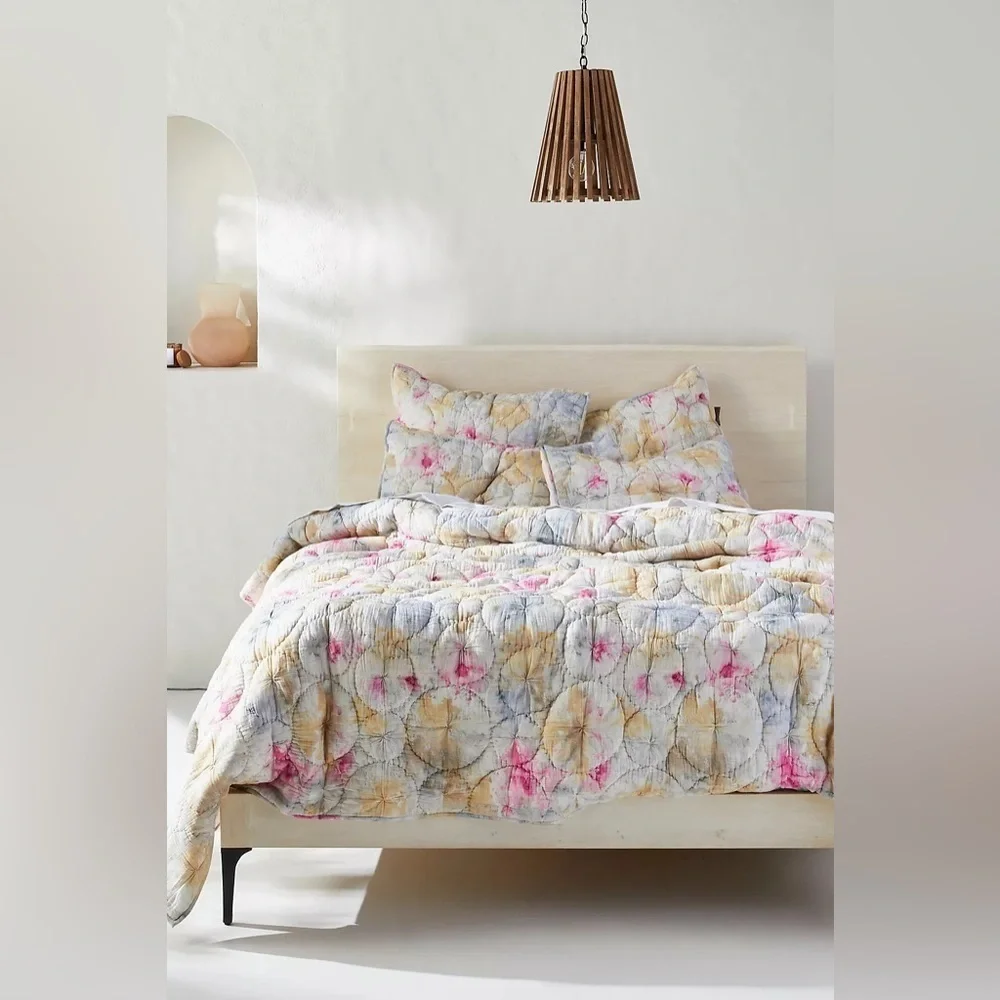 Anthropologie Clarabelle Gauze Quilt Queen NEW Plus 1 Standard Sham NWT
